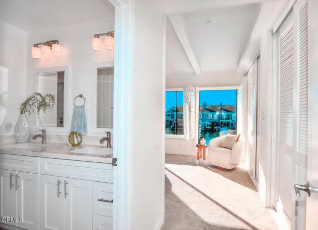 16113 Saint Croix Circle, Huntington Beach, CA 92649