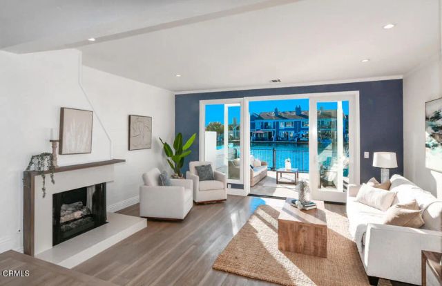 16113 Saint Croix Circle, Huntington Beach, CA 92649