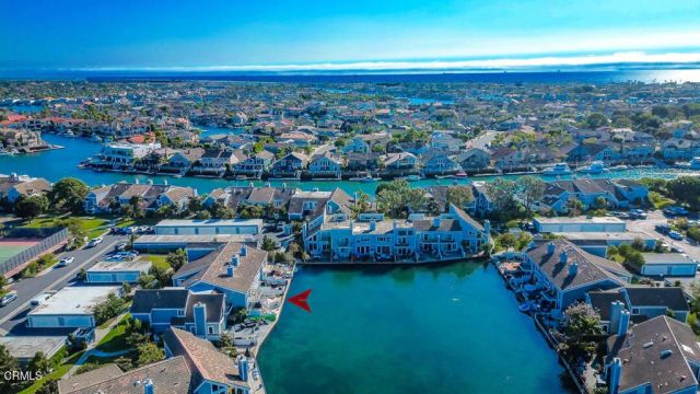 16113 Saint Croix Circle, Huntington Beach, CA 92649