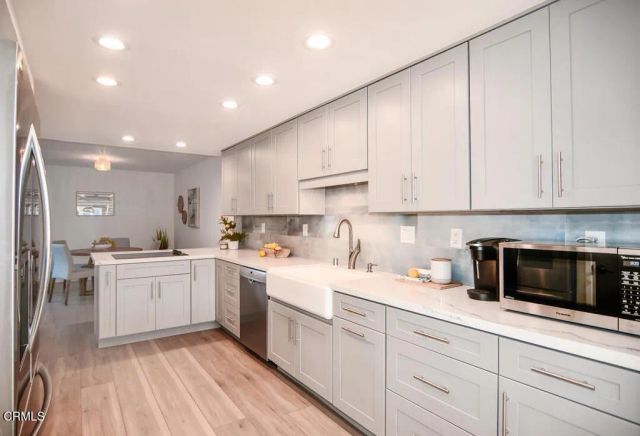 16113 Saint Croix Circle, Huntington Beach, CA 92649