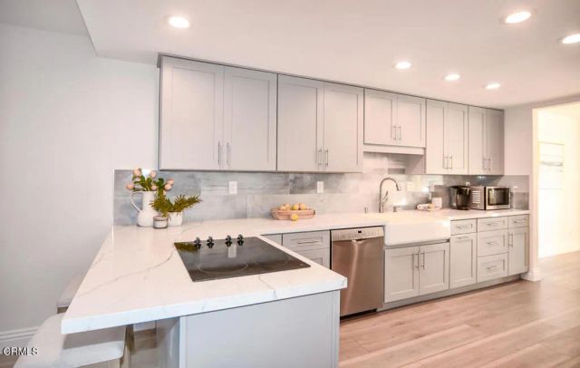 16113 Saint Croix Circle, Huntington Beach, CA 92649