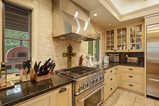 1266 Winerose Ct, Lodi, CA 95242