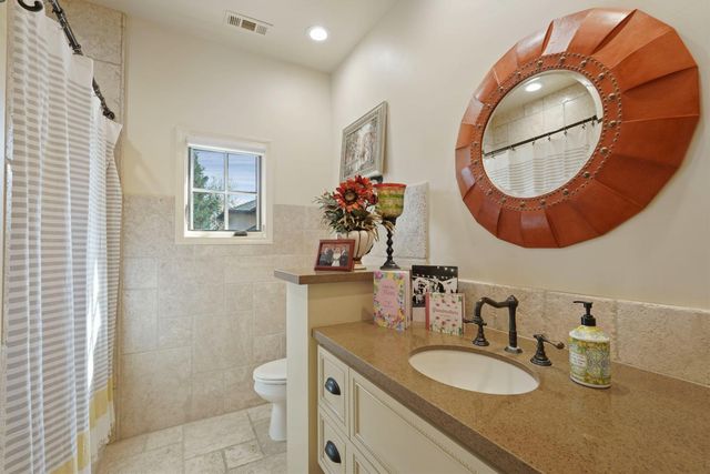 1266 Winerose Ct, Lodi, CA 95242