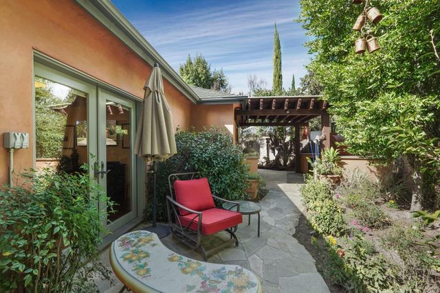 1266 Winerose Ct, Lodi, CA 95242