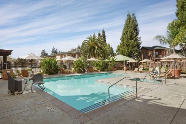 1266 Winerose Ct, Lodi, CA 95242