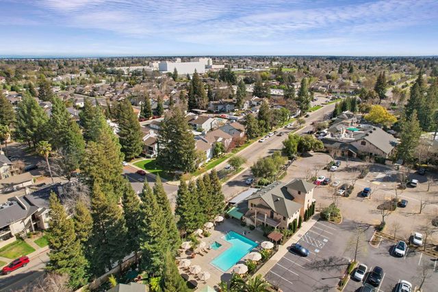 1266 Winerose Ct, Lodi, CA 95242