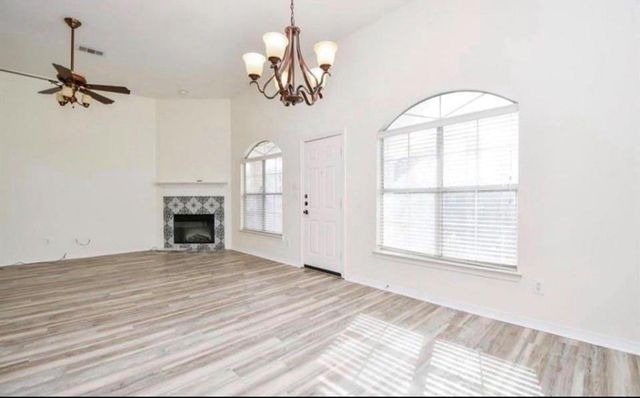 12755 Mill Ridge Dr 905, Cypress, TX 77429