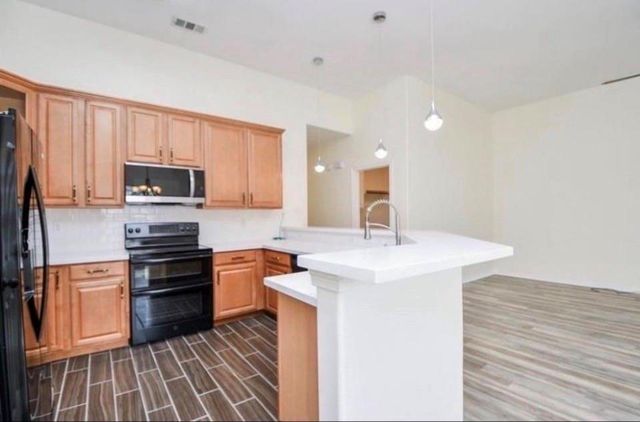 12755 Mill Ridge Dr 905, Cypress, TX 77429