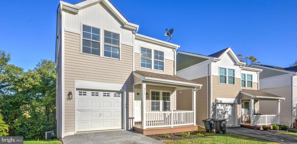 311 COMMUNITY LN, Coatesville, PA 19320