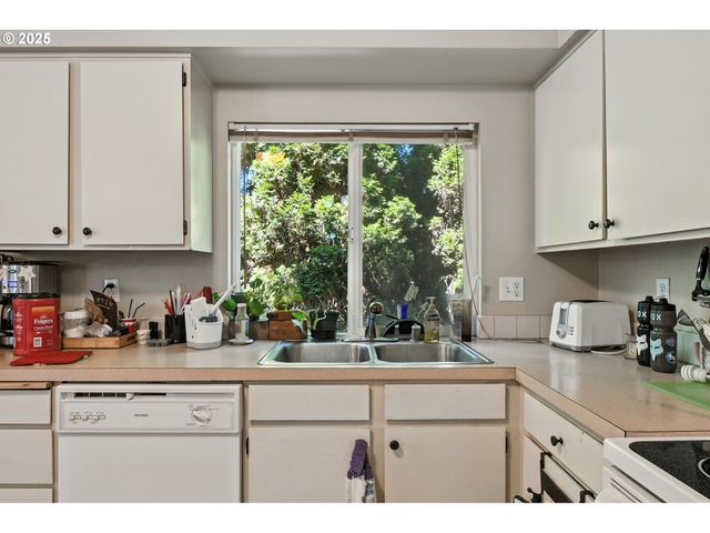 12103 Ne 74TH St, Vancouver, WA 98682