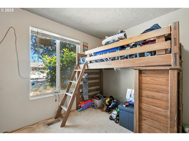 12103 Ne 74TH St, Vancouver, WA 98682