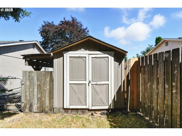 12103 Ne 74TH St, Vancouver, WA 98682