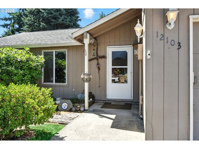 12103 Ne 74TH St, Vancouver, WA 98682