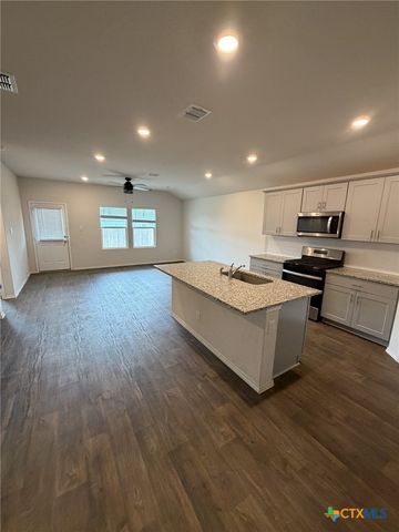 384 Trent Drive, New Braunfels, TX 78130