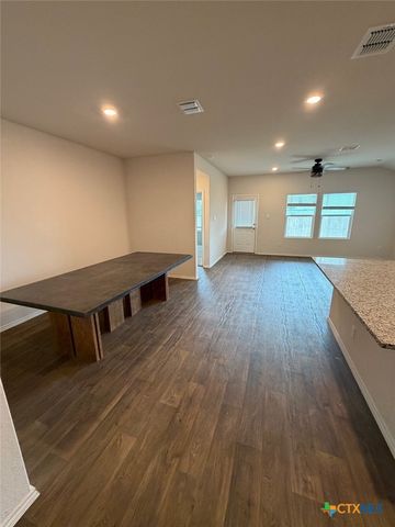 384 Trent Drive, New Braunfels, TX 78130