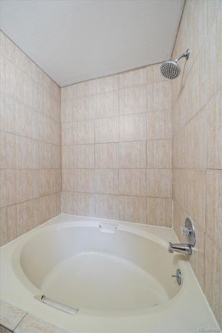 1922 S Hannibal Court B, Aurora, CO 80013