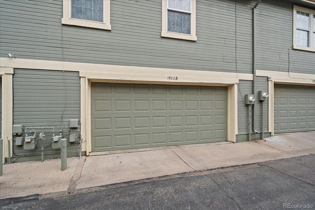 1922 S Hannibal Court B, Aurora, CO 80013