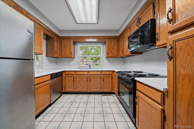 1922 S Hannibal Court B, Aurora, CO 80013