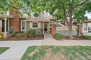 1922 S Hannibal Court B, Aurora, CO 80013
