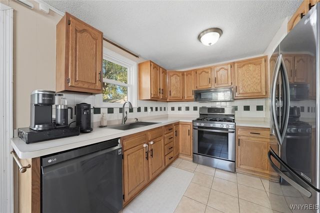 153 Somerville Avenue, Tonawanda, NY 14150