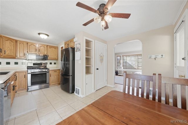 153 Somerville Avenue, Tonawanda, NY 14150