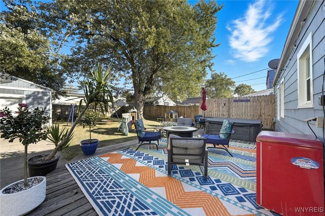 153 Somerville Avenue, Tonawanda, NY 14150