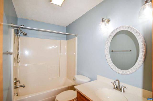 104 BLUE RIDGE LN, Faber, VA 22938