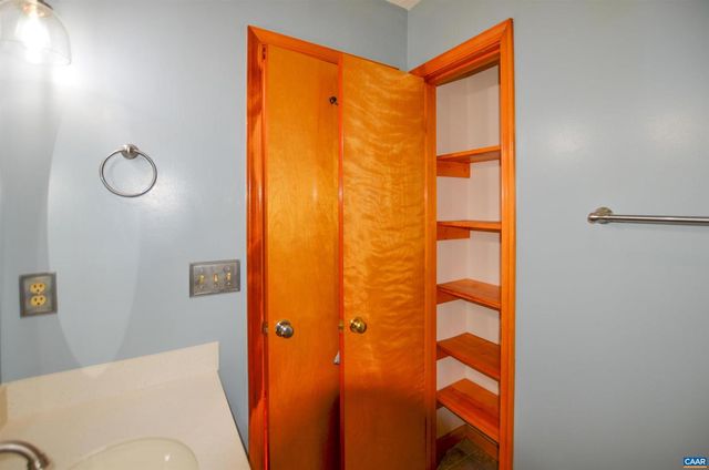 104 BLUE RIDGE LN, Faber, VA 22938