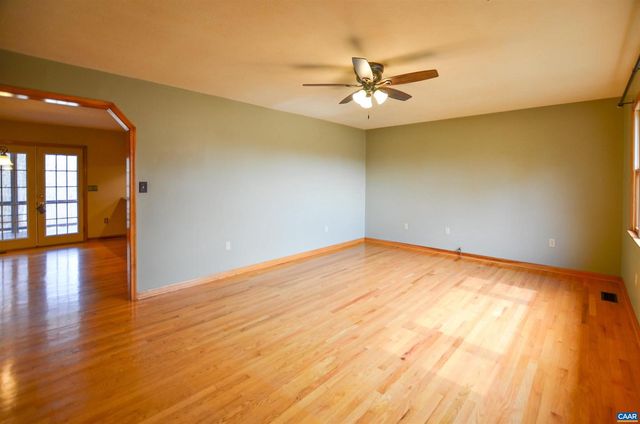 104 BLUE RIDGE LN, Faber, VA 22938