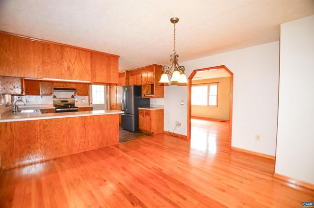 104 BLUE RIDGE LN, Faber, VA 22938