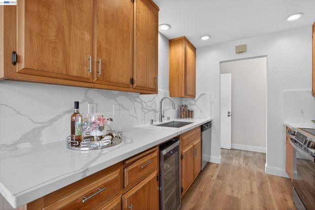 15753 Via Sonata, San Lorenzo, CA 94580