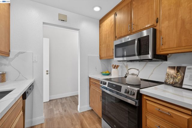 15753 Via Sonata, San Lorenzo, CA 94580