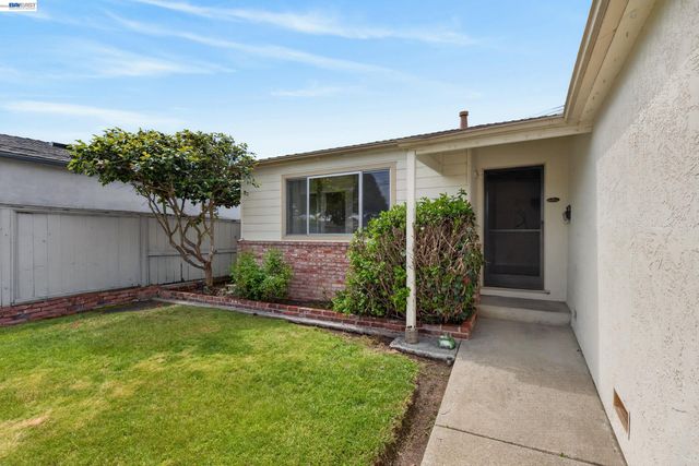 15753 Via Sonata, San Lorenzo, CA 94580