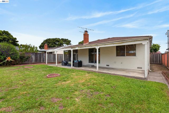 15753 Via Sonata, San Lorenzo, CA 94580