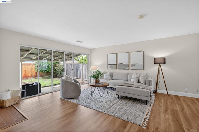15753 Via Sonata, San Lorenzo, CA 94580