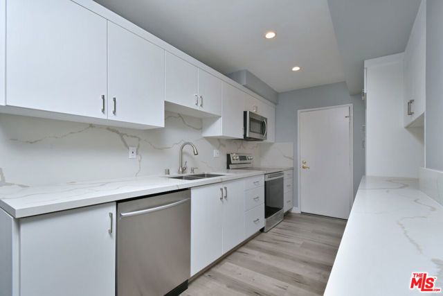 2345 Roscomare Road 205, Los Angeles, CA 90077