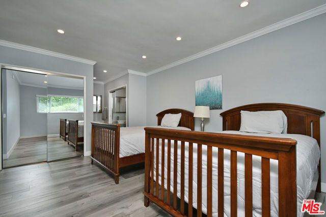 2345 Roscomare Road 205, Los Angeles, CA 90077