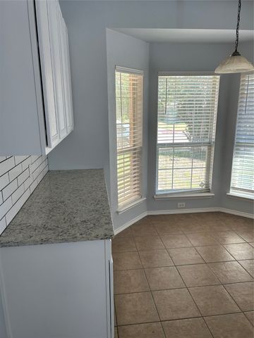 11529 Kenny Drive, Fort Worth, TX 76244