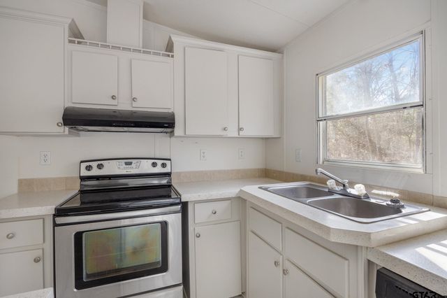 942 Balmorea Dr, Bullard, TX 75757