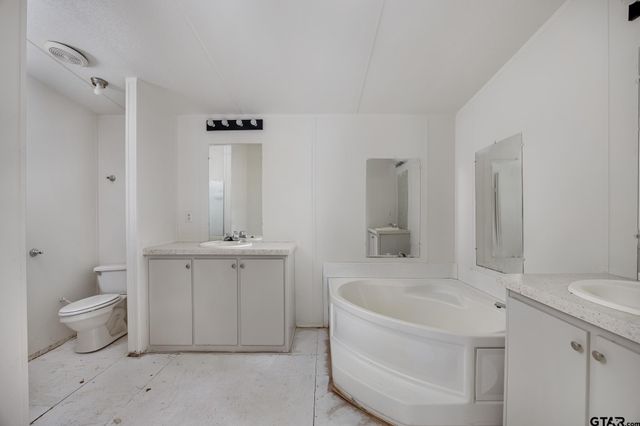 942 Balmorea Dr, Bullard, TX 75757