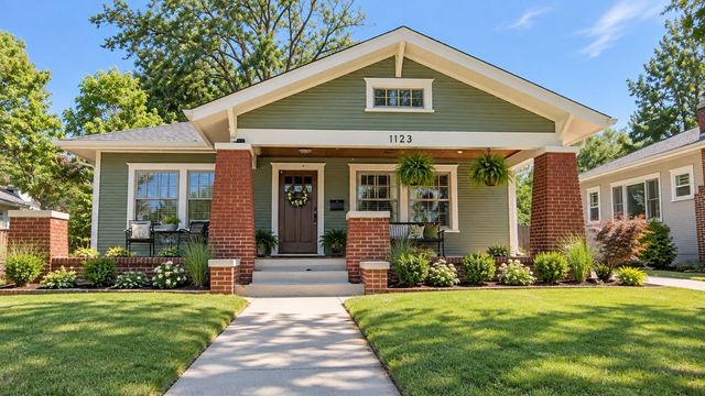 1123 S Newport Avenue, Tulsa, OK 74120