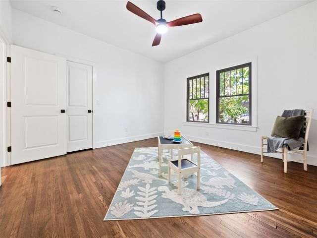 1123 S Newport Avenue, Tulsa, OK 74120