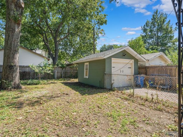 1123 S Newport Avenue, Tulsa, OK 74120