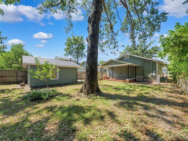 1123 S Newport Avenue, Tulsa, OK 74120