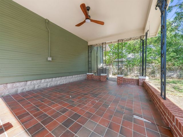 1123 S Newport Avenue, Tulsa, OK 74120