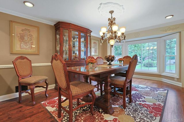 8 Dunmore Road, New City, NY 10956