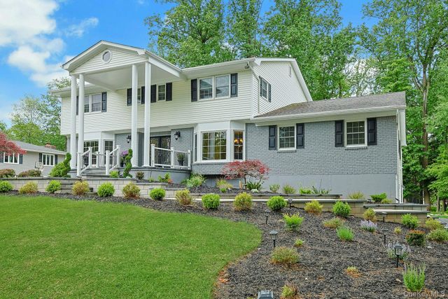 8 Dunmore Road, New City, NY 10956