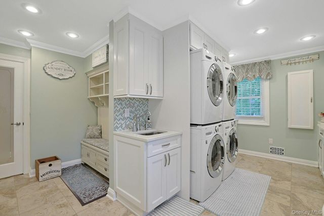 8 Dunmore Road, New City, NY 10956
