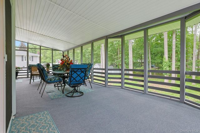 8 Dunmore Road, New City, NY 10956