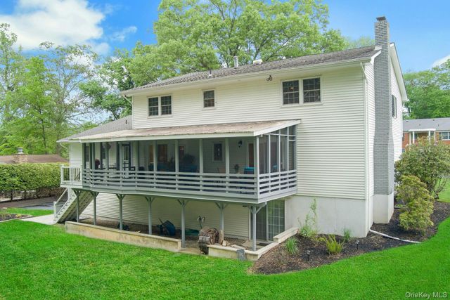 8 Dunmore Road, New City, NY 10956